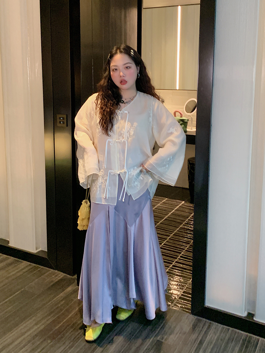 Chinese Style National Wind Shirt for Women - Unique Spring Top 2025, Elegant Design, Vintage Aesthetic, Bohemian Fashion Chinese Style National Wind Shirt for Women - Unique Spring Top 2025, Elegant Design, Vintage Aesthetic, Bohemian Fashion