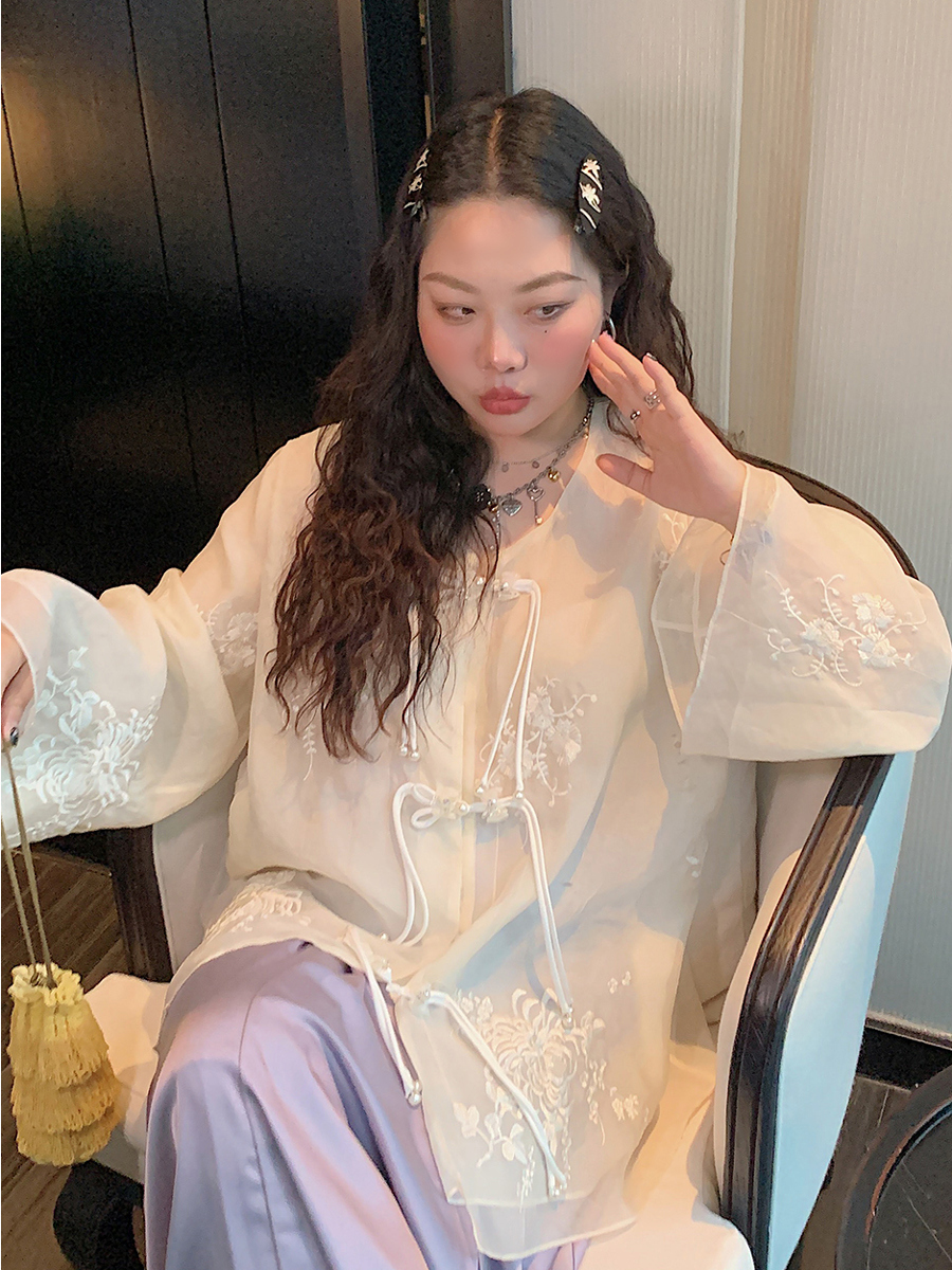 Chinese Style National Wind Shirt for Women - Unique Spring Top 2025, Elegant Design, Vintage Aesthetic, Bohemian Fashion Chinese Style National Wind Shirt for Women - Unique Spring Top 2025, Elegant Design, Vintage Aesthetic, Bohemian Fashion