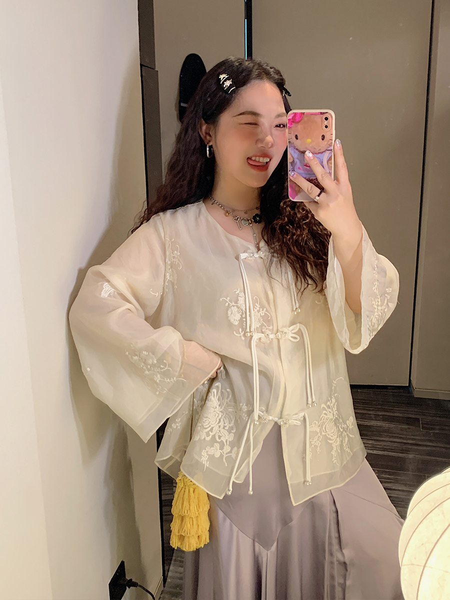 Chinese Style National Wind Shirt for Women - Unique Spring Top 2025, Elegant Design, Vintage Aesthetic, Bohemian Fashion Chinese Style National Wind Shirt for Women - Unique Spring Top 2025, Elegant Design, Vintage Aesthetic, Bohemian Fashion