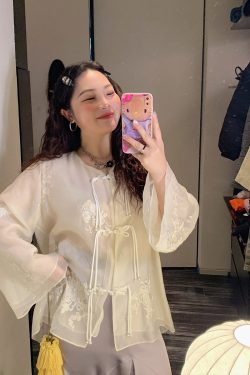 Chinese Style National Wind Shirt for Women - Unique Spring Top 2025, Elegant Design, Vintage Aesthetic, Bohemian Fashion