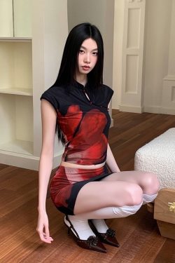 Chinese Style Qipao Collar Button Short Top and Pants Set - Three-Dimensional Printed Summer Outfit for a Chic Look