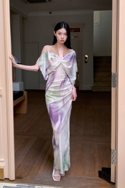 Chinese-Style Vacation Dress with Chest Pads - Flowing Kite Shadow Design, Deconstructed Aesthetic for Effortless Summer Style