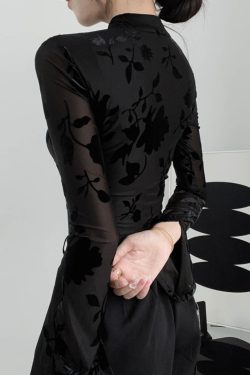 Chinese-Style Velvet Long Sleeve Top with Button Design - Slim Fit Vintage Shirt for Spring and Summer