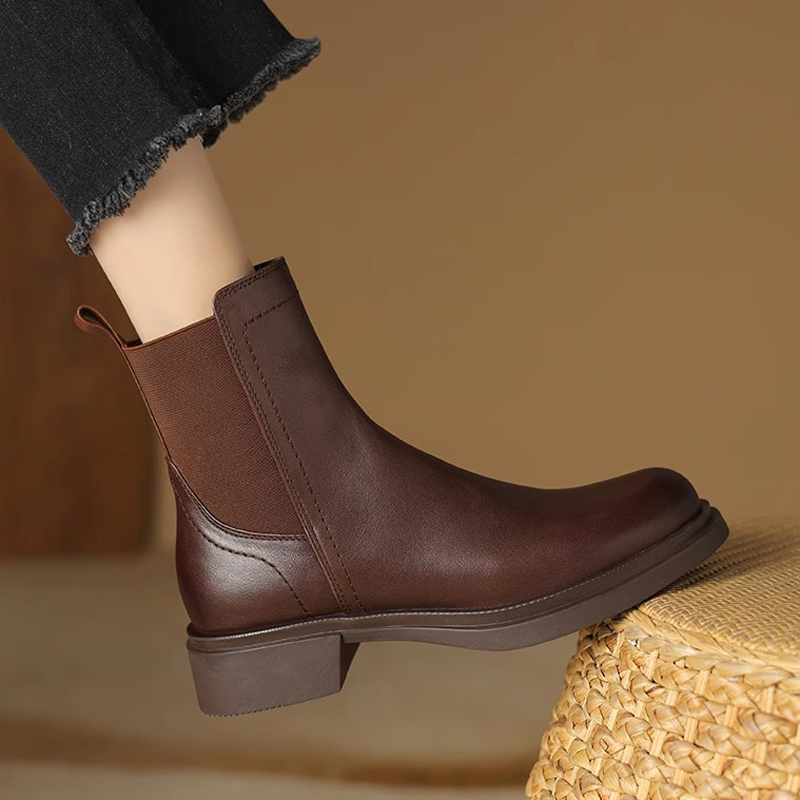 Chunky Heel Martin Boots in Italian-Style Soft Leather, 4 cm Comfort Sole, Cowhide, Trendy and Durable Footwear Chunky Heel Martin Boots in Italian-Style Soft Leather, 4 cm Comfort Sole, Cowhide, Trendy and Durable Footwear