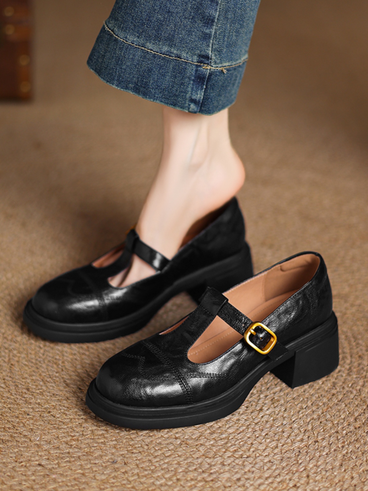 Chunky Heel T-Strap Loafers for Women - Mid-Heel Round Toe Hollow-Out Leather Shoes, 2025 Trendy Fashion Footwear Chunky Heel T-Strap Loafers for Women - Mid-Heel Round Toe Hollow-Out Leather Shoes, 2025 Trendy Fashion Footwear
