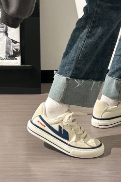 Classic Retro Thick-Soled Canvas Shoes for Women - Versatile Unisex Spring Footwear in White