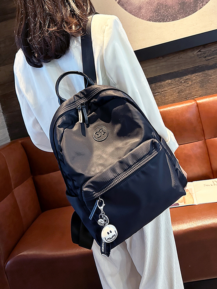 Classic Women's Oxford Cloth Water-Resistant Backpack - Lightweight Casual Travel Bag, Versatile Style for Everyday Use Classic Women's Oxford Cloth Water-Resistant Backpack - Lightweight Casual Travel Bag, Versatile Style for Everyday Use