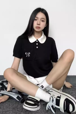 College Style Color-Blocking Short-Sleeve Women's Cropped T-Shirt with Bow Tie and Doll Collar, Slim-Fit, Summer Fashion