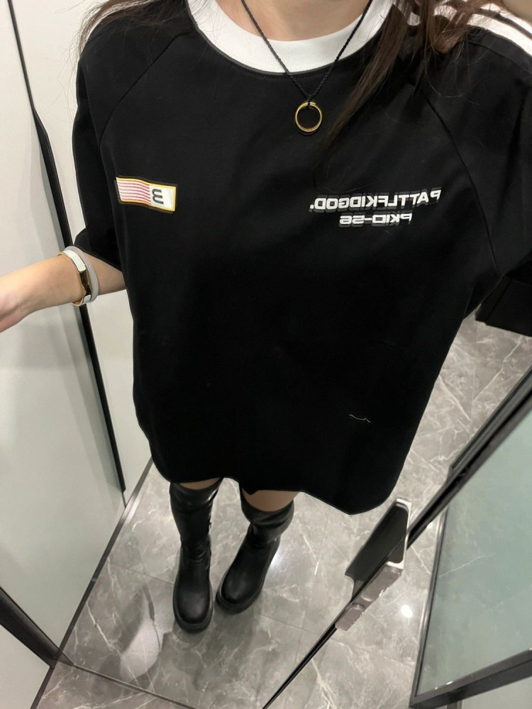 Color-Block Striped Heavy Shoulder Short Sleeve T-Shirt for Girls - American High Street Style, Trendy 2025 Fashion for Teens Color-Block Striped Heavy Shoulder Short Sleeve T-Shirt for Girls - American High Street Style, Trendy 2025 Fashion for Teens