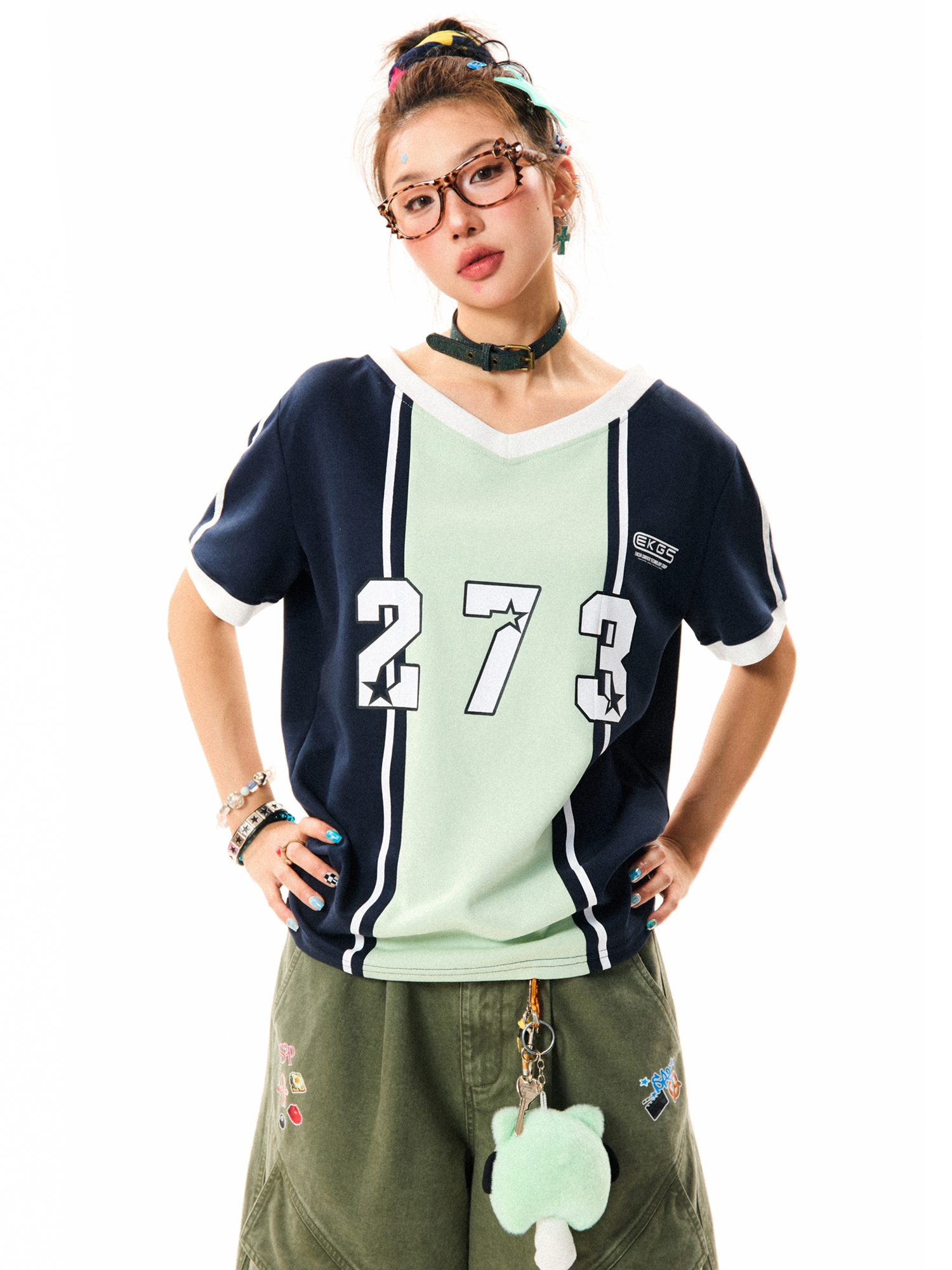 Color-Block V-Neck Short-Sleeve T-Shirt for Women - American-Style Letter Print, Summer Casual Loose Sports Top Color-Block V-Neck Short-Sleeve T-Shirt for Women - American-Style Letter Print, Summer Casual Loose Sports Top