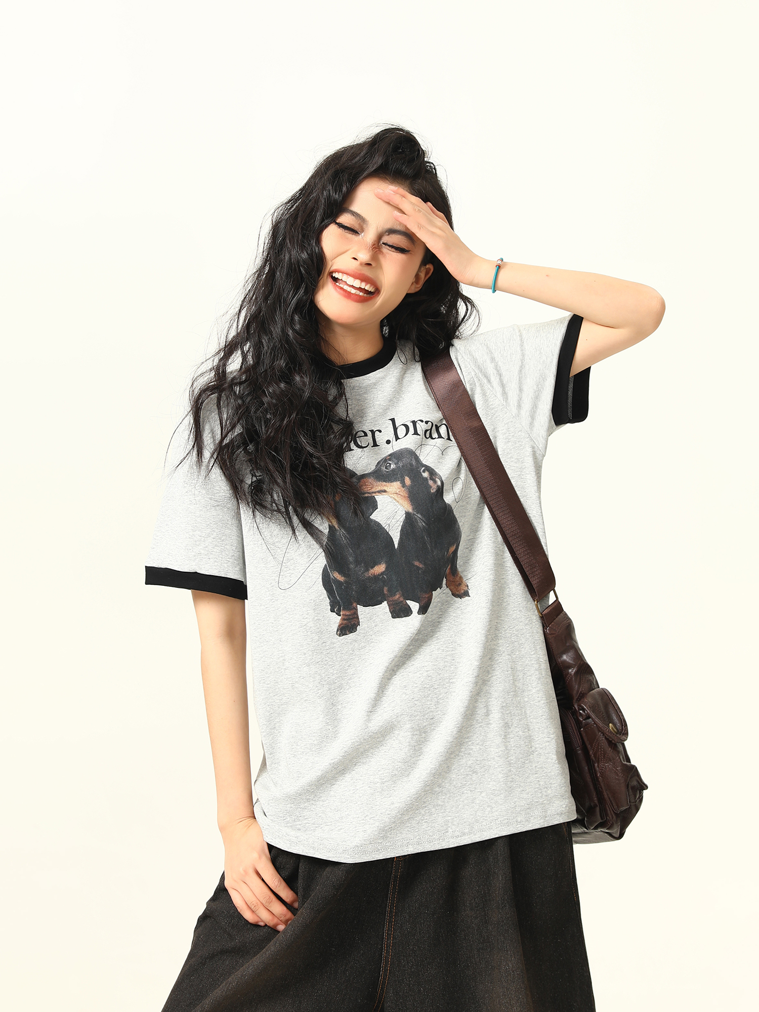 Color-Blocked American Retro Short Sleeve T-Shirt for Women - Trendy Summer Top for Small Dogs - Casual Fashion Color-Blocked American Retro Short Sleeve T-Shirt for Women - Trendy Summer Top for Small Dogs - Casual Fashion