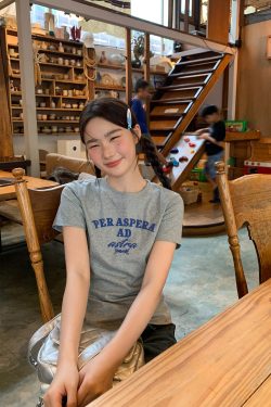 Color-Blocked Letter Printed Slim Fit Short Sleeve T-Shirt for Women - Casual Summer 2025 Round Neck Top, Trendy Everyday Wear