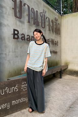 Color-Blocked Striped Short-Sleeve T-Shirt for Women – Loose Slimming Round Neck Top in Petite Sizes, Spring Summer 2025 Fashion