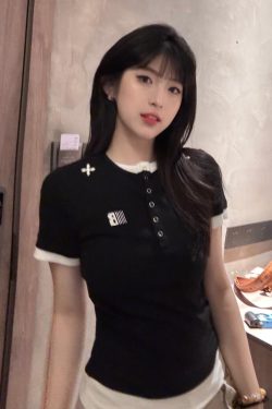 Color-Blocking Black Short Sleeve T-Shirt for Women - Sexy Slim Fit Summer Top in American Style