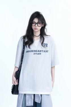 Color-Blocking Faux Two-Piece V-Neck Short Sleeve T-Shirt for Women - Waffle Texture, Loose Fit, College Style, Casual Fashion