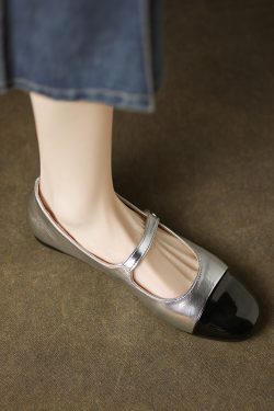 Color-Blocking One-Strap Mary Jane Shoes for Women - Versatile Flat Style for 2025, Trendy and Chic Footwear