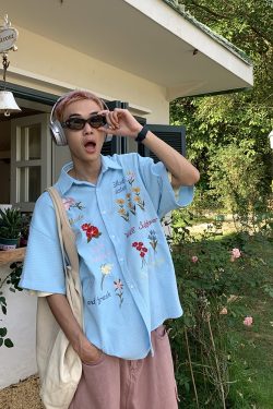 Colorful Floral Embroidered Waffle Short-Sleeve Shirt for Men and Women - American Retro Casual Loose Fit Summer Style