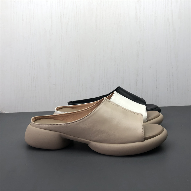 Comfortable Open-Toe Genuine Leather Women's Slippers - Lightweight Non-Slip Summer Shoes in Large Size for Effortless Style Comfortable Open-Toe Genuine Leather Women's Slippers - Lightweight Non-Slip Summer Shoes in Large Size for Effortless Style