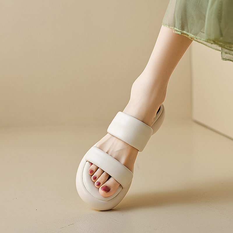 Comfortable Women's Summer Sandals with French Mid-Heel, Thick Soft Sole, Italian Corso Venezia Style for Outdoor Wear Comfortable Women's Summer Sandals with French Mid-Heel, Thick Soft Sole, Italian Corso Venezia Style for Outdoor Wear