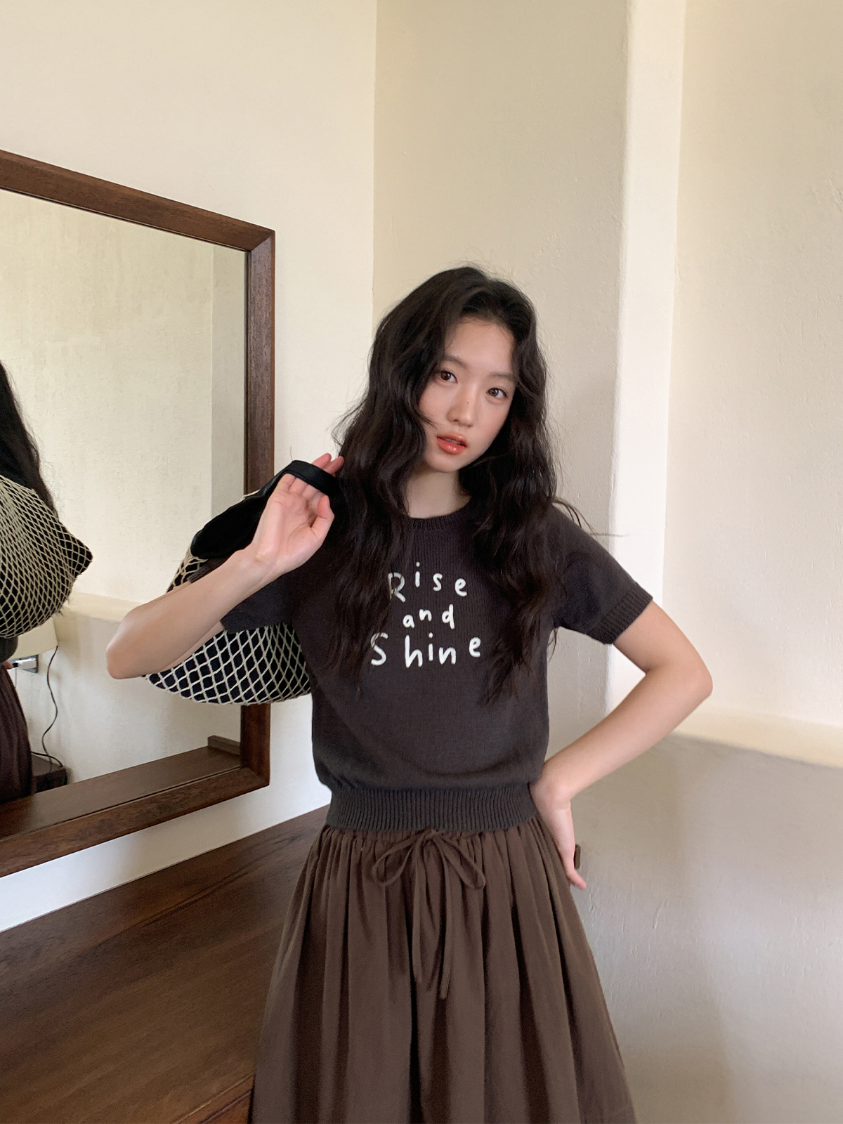 Contrast Color Letter Embroidery Short-Sleeve Knitted Top for Women - Spring/Summer 2023, Slightly Loose Fit T-Shirt Contrast Color Letter Embroidery Short-Sleeve Knitted Top for Women - Spring/Summer 2023, Slightly Loose Fit T-Shirt