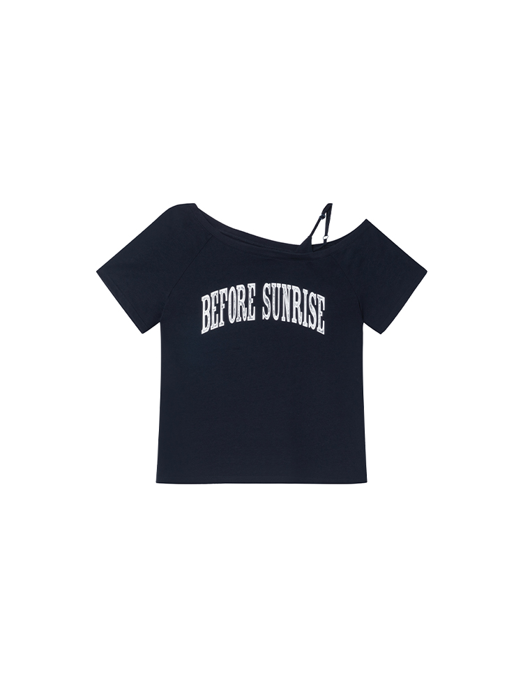 Contrast Color Letter Print Asymmetrical Shoulder Short Sleeve T-Shirt for Women - Summer 2025 Casual Versatile Top, Y2K Style Contrast Color Letter Print Asymmetrical Shoulder Short Sleeve T-Shirt for Women - Summer 2025 Casual Versatile Top, Y2K Style