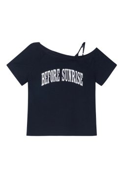 Contrast Color Letter Print Asymmetrical Shoulder Short Sleeve T-Shirt for Women - Summer 2025 Casual Versatile Top, Y2K Style