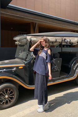 Contrast Color Letter Print Asymmetrical Shoulder Short Sleeve T-Shirt for Women - Summer 2025 Casual Versatile Top, Y2K Style