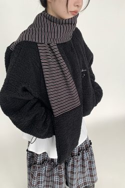 Cozy Striped Patchwork Scarf in Fluffy Lamb Wool - Warm and Cold-Resistant Neck Warmer for Autumn & Winter Fashion