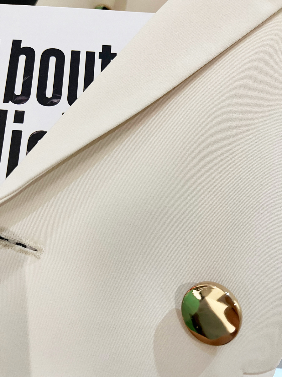 Cream Short Sleeve Blazer with Metal Buttons - British Style Professional Suit for Women - 2025 Summer Fashion Trend Cream Short Sleeve Blazer with Metal Buttons - British Style Professional Suit for Women - 2025 Summer Fashion Trend