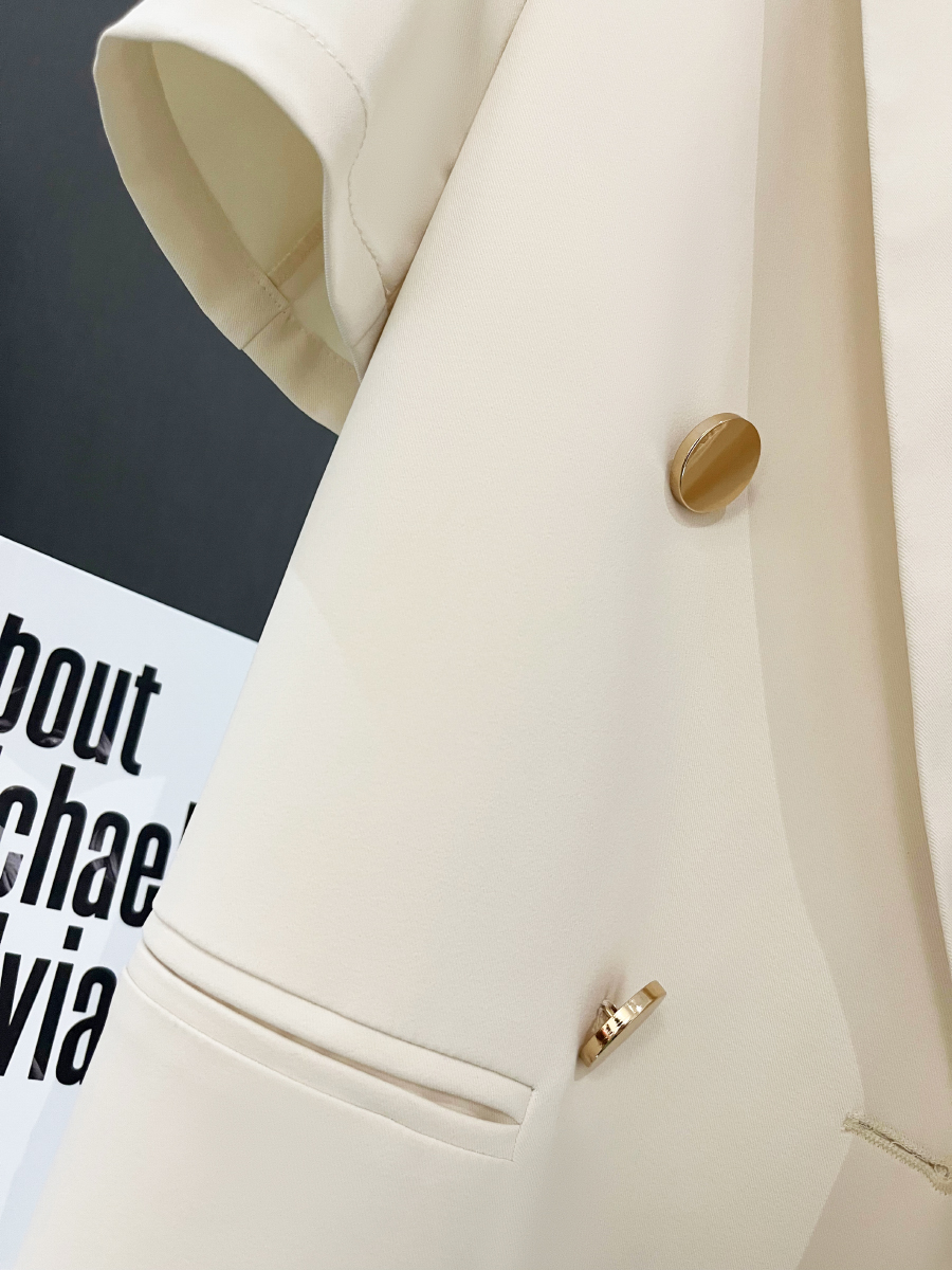 Cream Short Sleeve Blazer with Metal Buttons - British Style Professional Suit for Women - 2025 Summer Fashion Trend Cream Short Sleeve Blazer with Metal Buttons - British Style Professional Suit for Women - 2025 Summer Fashion Trend