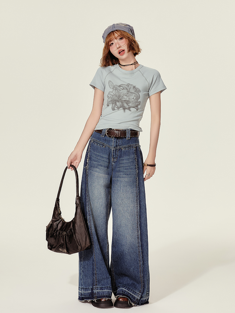 Cropped American Retro Raglan T-Shirt for Women, Short Sleeve Round Neck Top, Summer Style, Slim Fit, Trendy Y2K Fashion Cropped American Retro Raglan T-Shirt for Women, Short Sleeve Round Neck Top, Summer Style, Slim Fit, Trendy Y2K Fashion