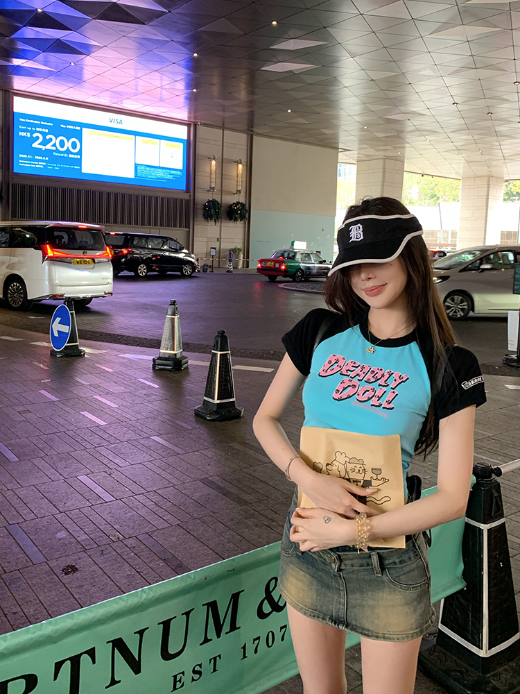 Cropped Color-Blocking T-Shirt for Women, Short Sleeve American Style, Trendy Hot Girl Printed Top, Y2K Fashion Cropped Color-Blocking T-Shirt for Women, Short Sleeve American Style, Trendy Hot Girl Printed Top, Y2K Fashion