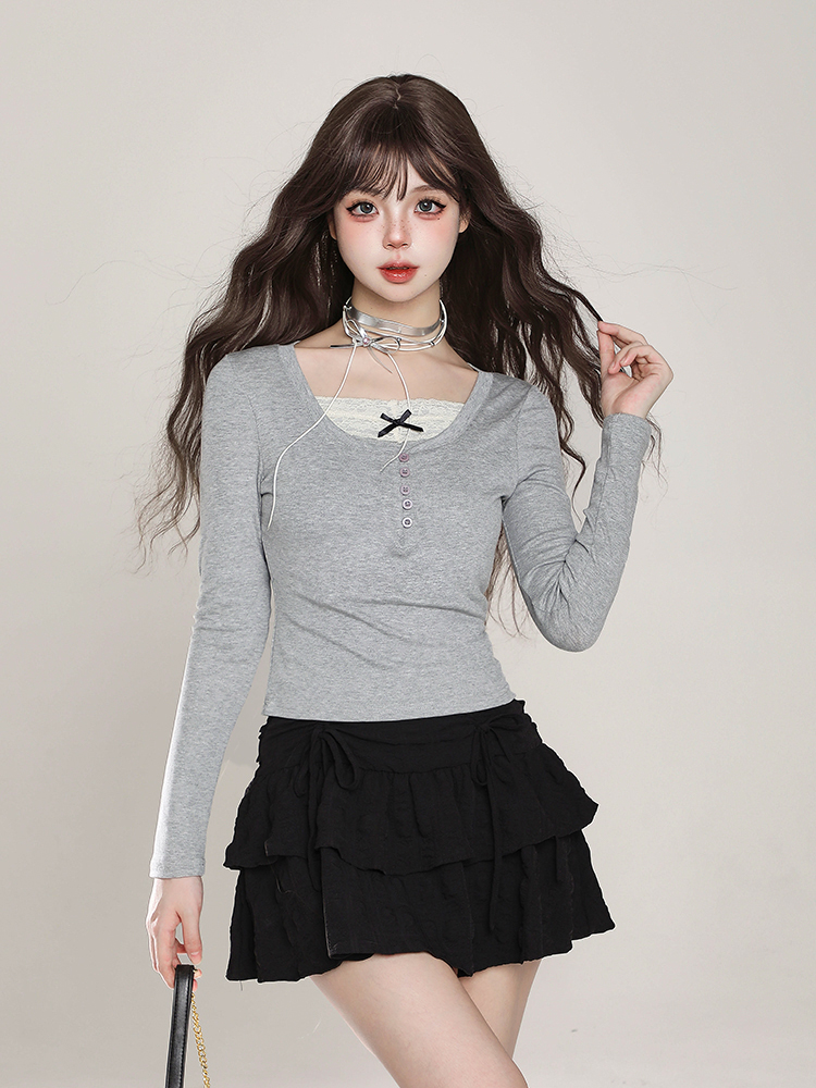 Cropped Summer T-Shirt for Women, Short-Sleeved with Unique Design, Trendy Casual Top for Stylish Girls Cropped Summer T-Shirt for Women, Short-Sleeved with Unique Design, Trendy Casual Top for Stylish Girls