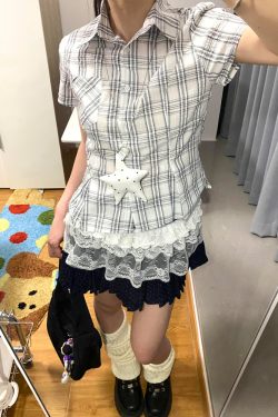 Cropped Vintage Plaid Short-Sleeve Shirt for Women - Slim-Fit Checkered Summer Jacket, College Style Top, Y2K Fashion