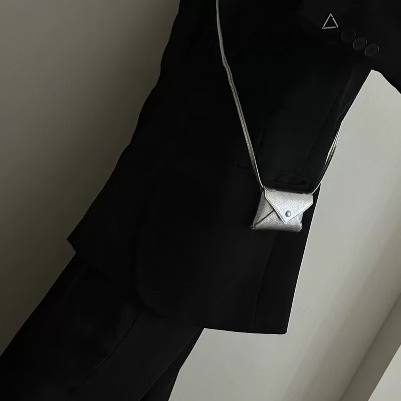 Crossbody Wallet and Envelope Card Holder - INS Style Small Waist Bag, Neck Pouch, Coin Purse - High-Quality Texture Single-Shoulder Bag Crossbody Wallet and Envelope Card Holder - INS Style Small Waist Bag, Neck Pouch, Coin Purse - High-Quality Texture Single-Shoulder Bag