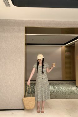 Curvy Sweet French Rhapsody Striped Waist-Defining Slim Fit Knitted Short Dress - Elegant Casual Style for 90s Inspired Looks