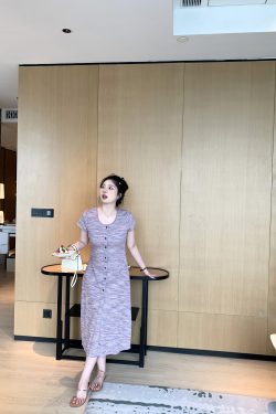 Curvy Sweet French Rhapsody Striped Waist-Defining Slim Fit Knitted Short Dress - Elegant Casual Style for 90s Inspired Looks