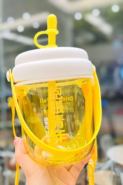 Cute 1L Plastic Straw Cup - High-Quality Graduation Water Bottle for Students, Perfect Gift for School and Summer Activities