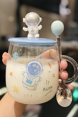 Cute Bee Ceramic Mug with Lid and Spoon - Perfect Breakfast Mug for Girls, Best Friend Birthday Gift, Water and Coffee Cup