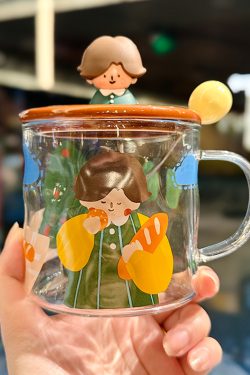 Cute Bee Ceramic Mug with Lid and Spoon - Perfect Breakfast Mug for Girls, Best Friend Birthday Gift, Water and Coffee Cup