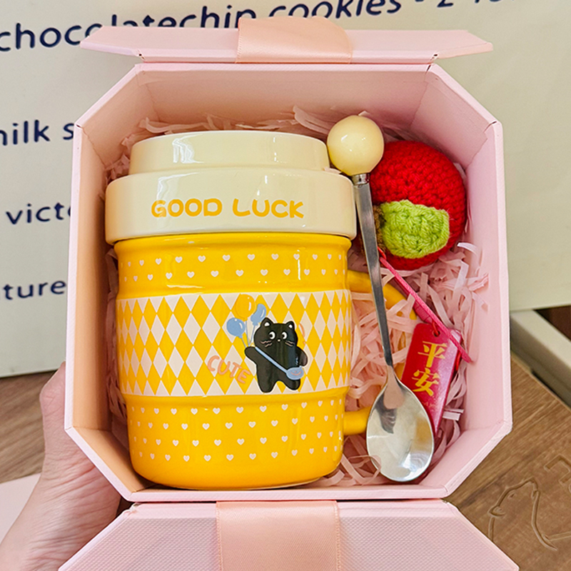 Cute Ceramic Water Cup with Lid, Girly Heart Mug for Iced Americano & Breakfast Milk, Ideal for Coffee Lovers Cute Ceramic Water Cup with Lid, Girly Heart Mug for Iced Americano & Breakfast Milk, Ideal for Coffee Lovers