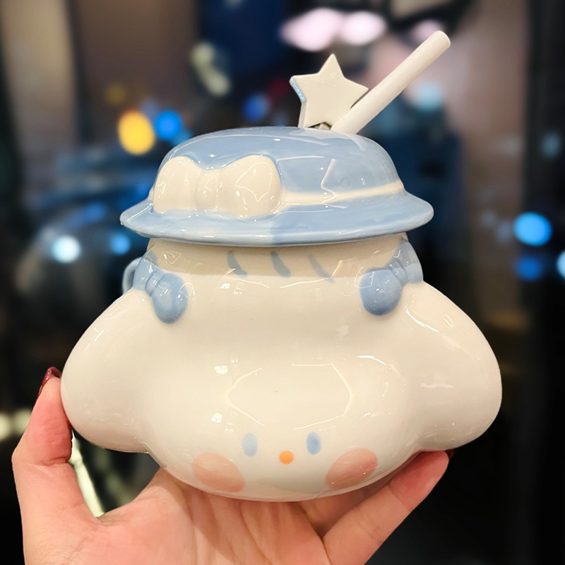 Cute Fufu Dog Ceramic Mug with Lid and Spoon - Influencer-Style Couple Water Cup for Breakfast or Coffee with Straw Cute Fufu Dog Ceramic Mug with Lid and Spoon - Influencer-Style Couple Water Cup for Breakfast or Coffee with Straw