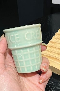 Cute Girl Heart Ceramic Ice Cream Cup - Sweet Cone Round Dessert Cup for Ice Cream Cakes - Trendy 90s Aesthetic Decor