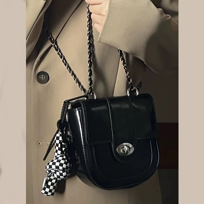 Dark Style Spicy Girl Chain Saddle Bag - 2024 Casual Fashion Small Crossbody Bag for Women, Trendy Y2K Look Dark Style Spicy Girl Chain Saddle Bag - 2024 Casual Fashion Small Crossbody Bag for Women, Trendy Y2K Look