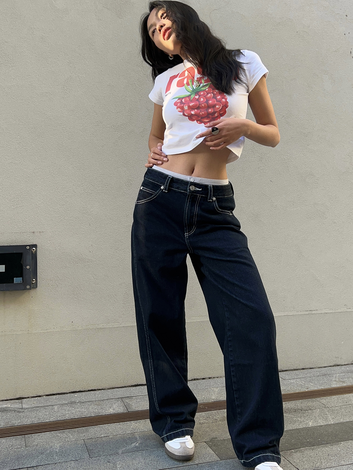 Deep Roast Black Blue Lazy Workwear Jeans - Casual 90s Style Chillin' Denim for Effortless Everyday Look Deep Roast Black Blue Lazy Workwear Jeans - Casual 90s Style Chillin' Denim for Effortless Everyday Look