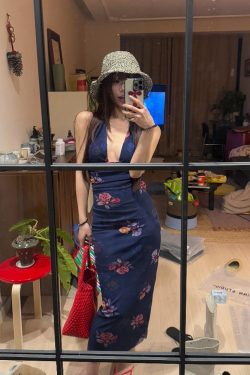 Deep V Backless Bodycon Halter Dress - Current MOXI港风美人 Long Beach Vacation Dress for Sexy 90s Y2K Style