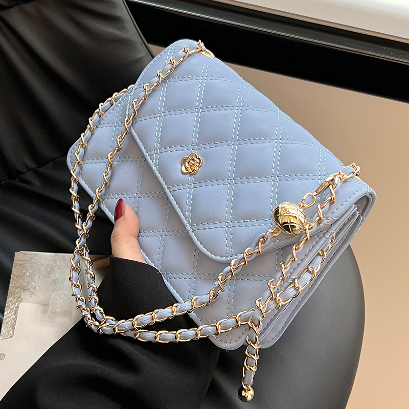 Diamond-Patterned Shoulder Bag for Women - Sweet Fashionable Underarm Crossbody Chain Bag, Elegant Style for Any Occasion Diamond-Patterned Shoulder Bag for Women - Sweet Fashionable Underarm Crossbody Chain Bag, Elegant Style for Any Occasion