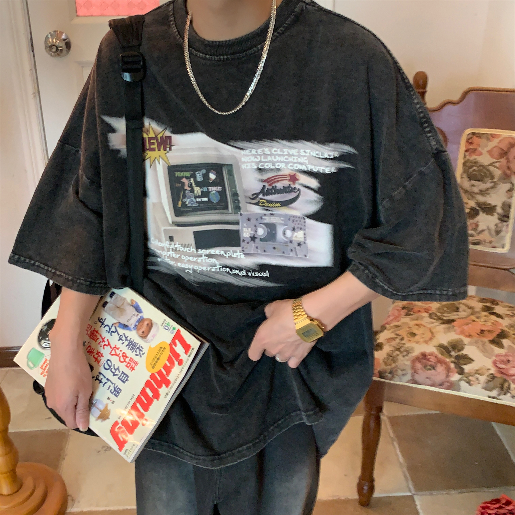 Distressed Oversized T-Shirt for Couples - Handmade American Vintage Style, Computer Washed, Trendy Summer Short Sleeve Distressed Oversized T-Shirt for Couples - Handmade American Vintage Style, Computer Washed, Trendy Summer Short Sleeve