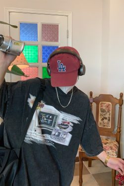 Distressed Oversized T-Shirt for Couples - Handmade American Vintage Style, Computer Washed, Trendy Summer Short Sleeve