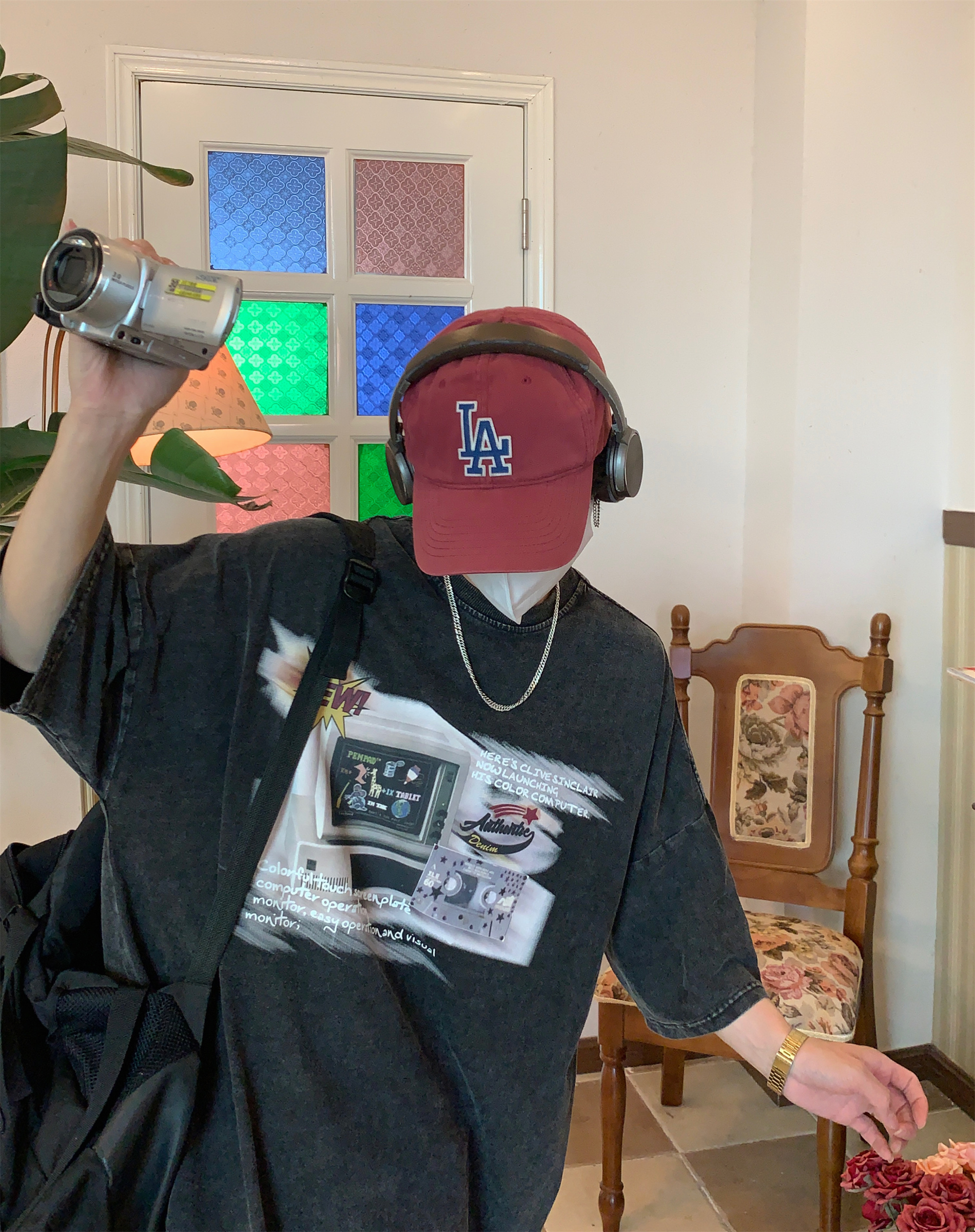 Distressed Oversized T-Shirt for Couples - Handmade American Vintage Style, Computer Washed, Trendy Summer Short Sleeve Distressed Oversized T-Shirt for Couples - Handmade American Vintage Style, Computer Washed, Trendy Summer Short Sleeve